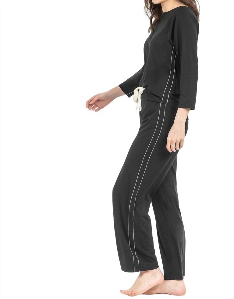 Long Sleeve Top And Pant Set In Black