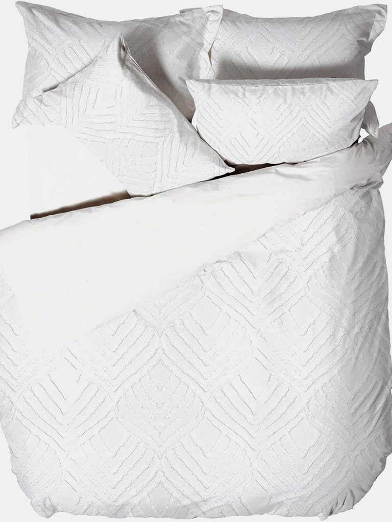 Linen House Palm Springs Chenille Ogee Duvet Set (White) (King) (UK - Superking) - White