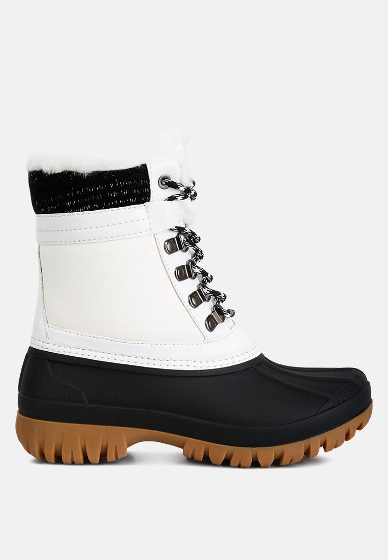Capucine Fur Collar Contrasting Lug Sole Boots - White