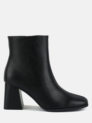 Cox Cut out Block Heeled Chelsea Boots - Black
