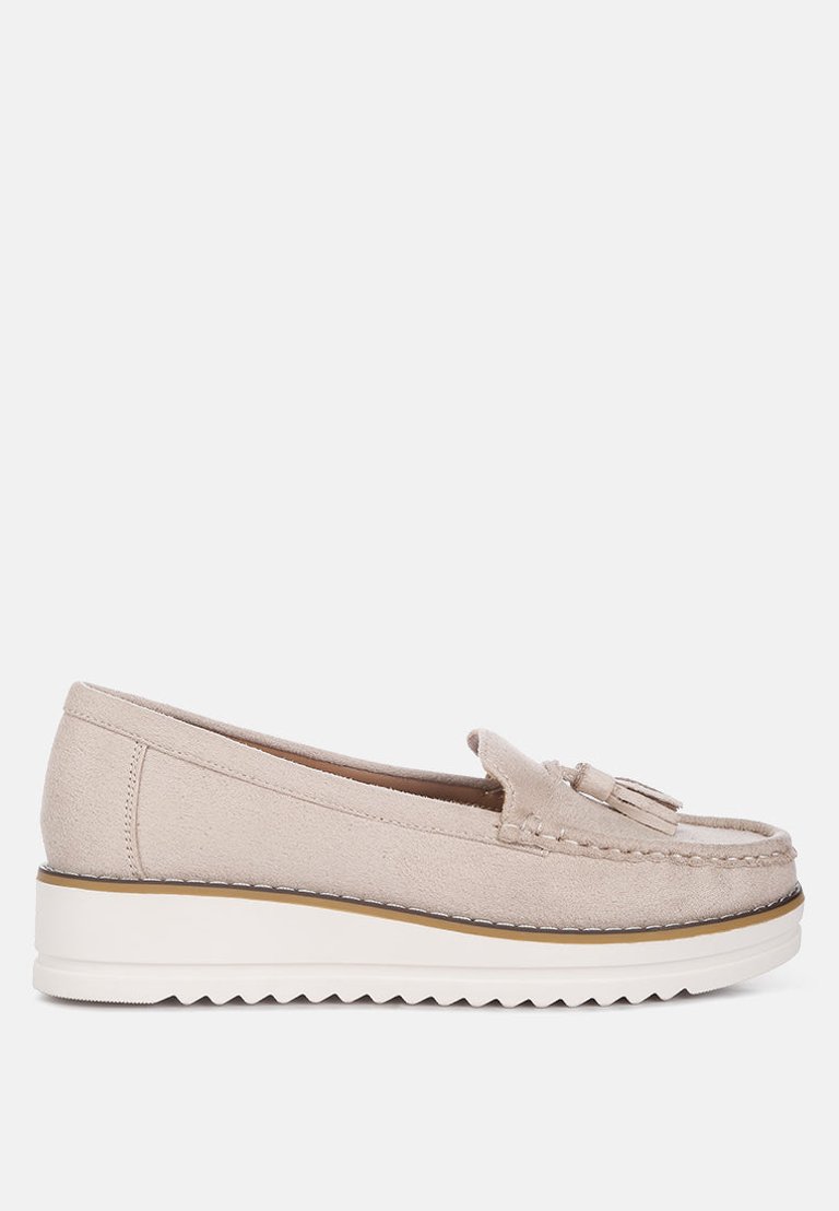 Daiki Platform Lug Sole Tassel Loafers - Beige