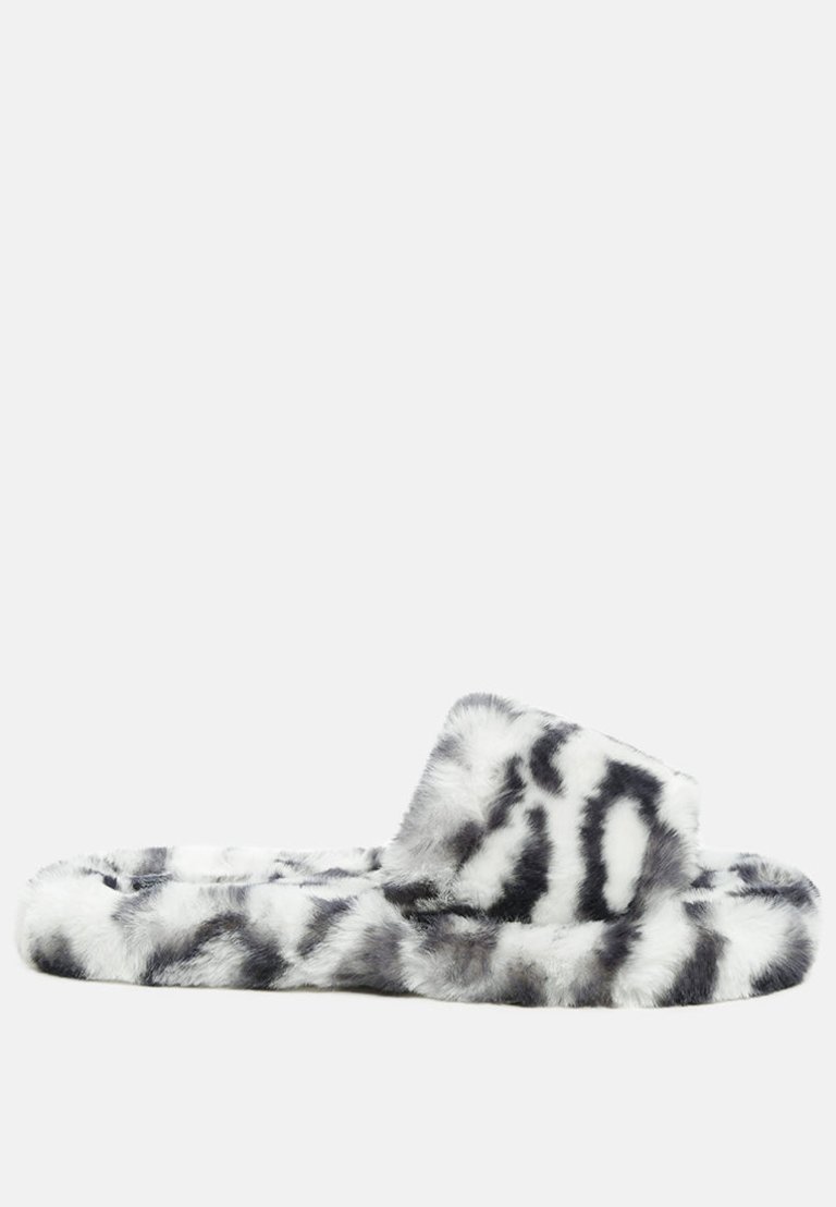 Snuggle-In Indoor Fur Flats - White