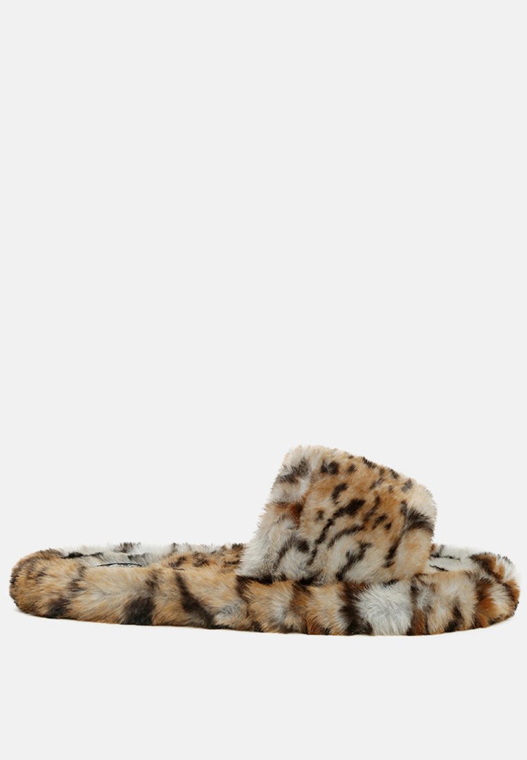 Snuggle-In Indoor Fur Flats - Brown