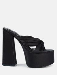 Strobing Knotted Chunky Platform Heels - Black