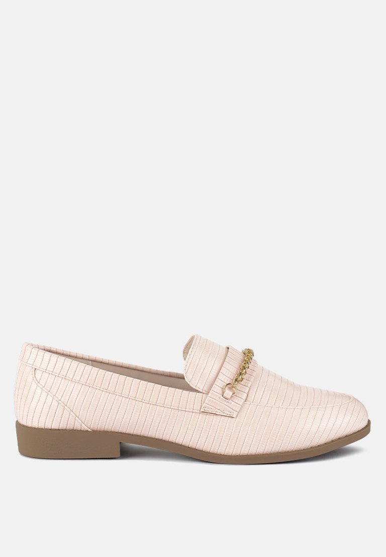 Vouse Low Block Loafers Adorned With Golden Chain - Nude