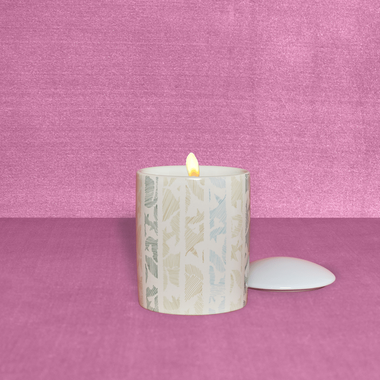 Kiku Candle