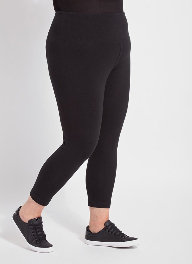 Black Flattering Cotton Crop Legging (Plus Size)