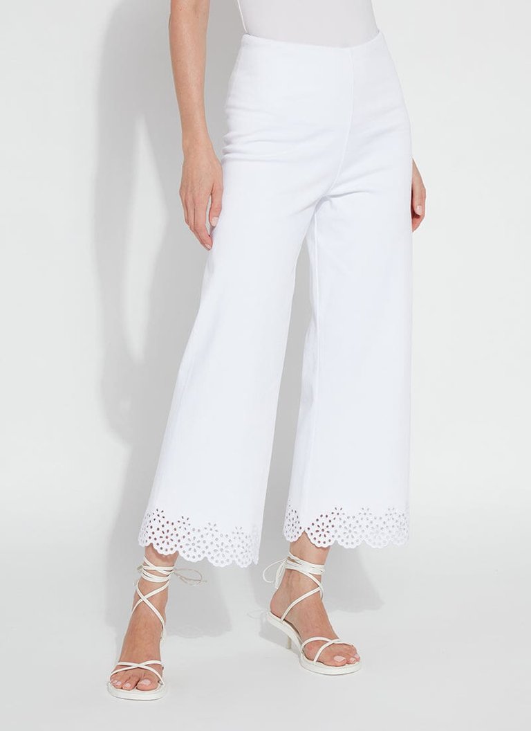 Eyelet Embroidered Crop (Plus Size)  - White