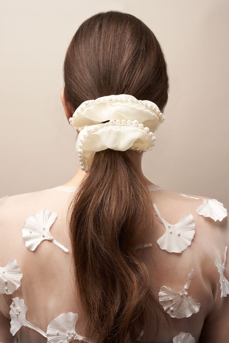 Ever After Scrunchie - Off White