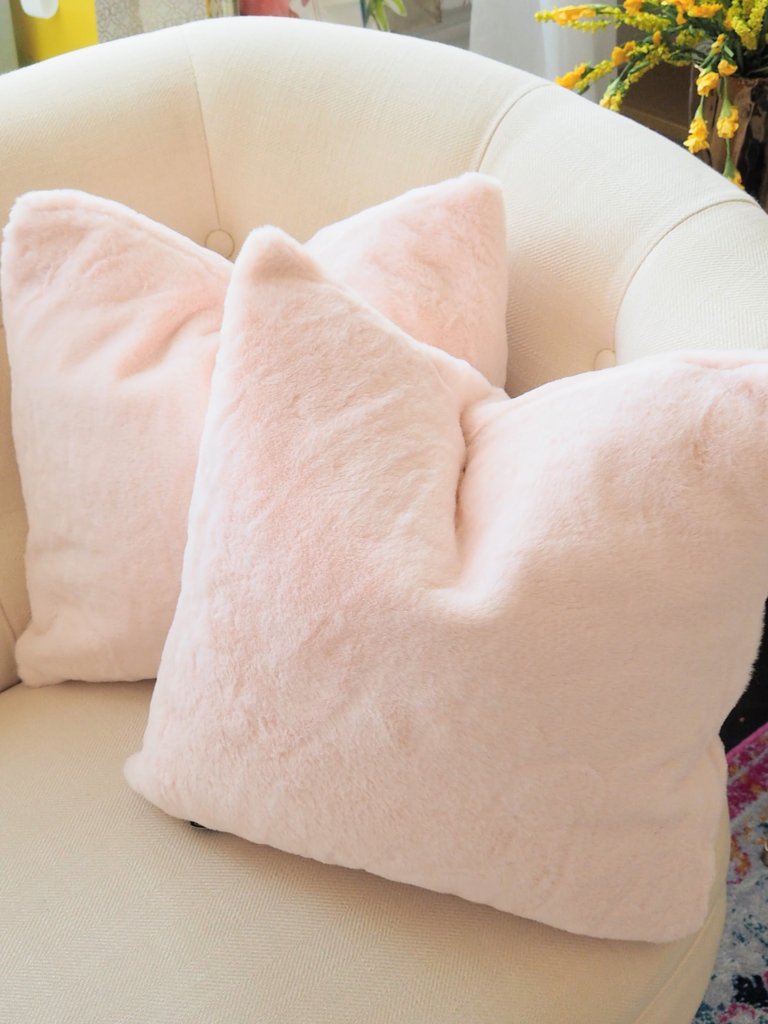 Faux Fur Throw Pillows with Adjustable Insert 18" x 18" - Heavenly Pink