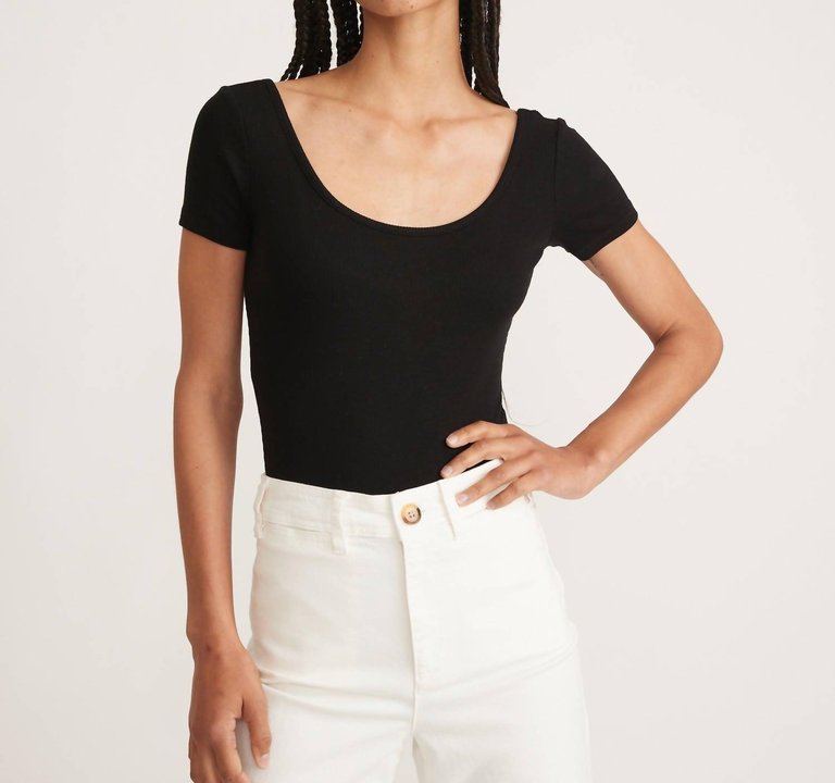 Lexi Rib Short Sleeve Bodysuit In Black - Black