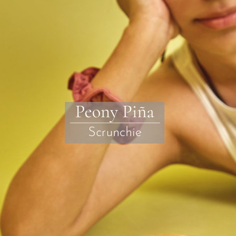 Peony Piña Scrunchie