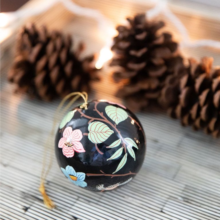 Black Flower Print Ornament - Black