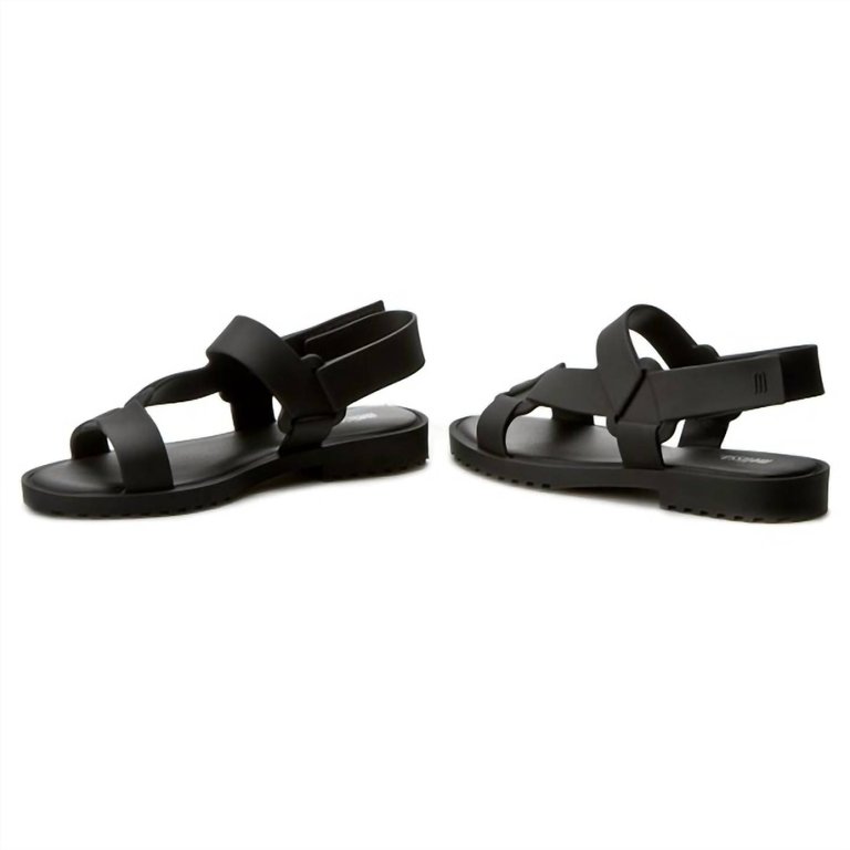 Women's Connected Sandal In Black