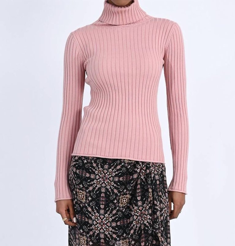 Ribbed Turtleneck Sweater In Pink - Pink