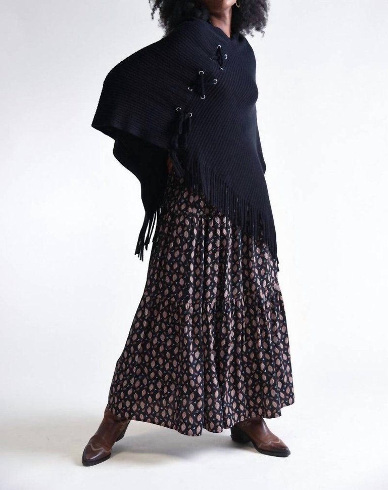 V-Neck Knitted Poncho In Black - Black