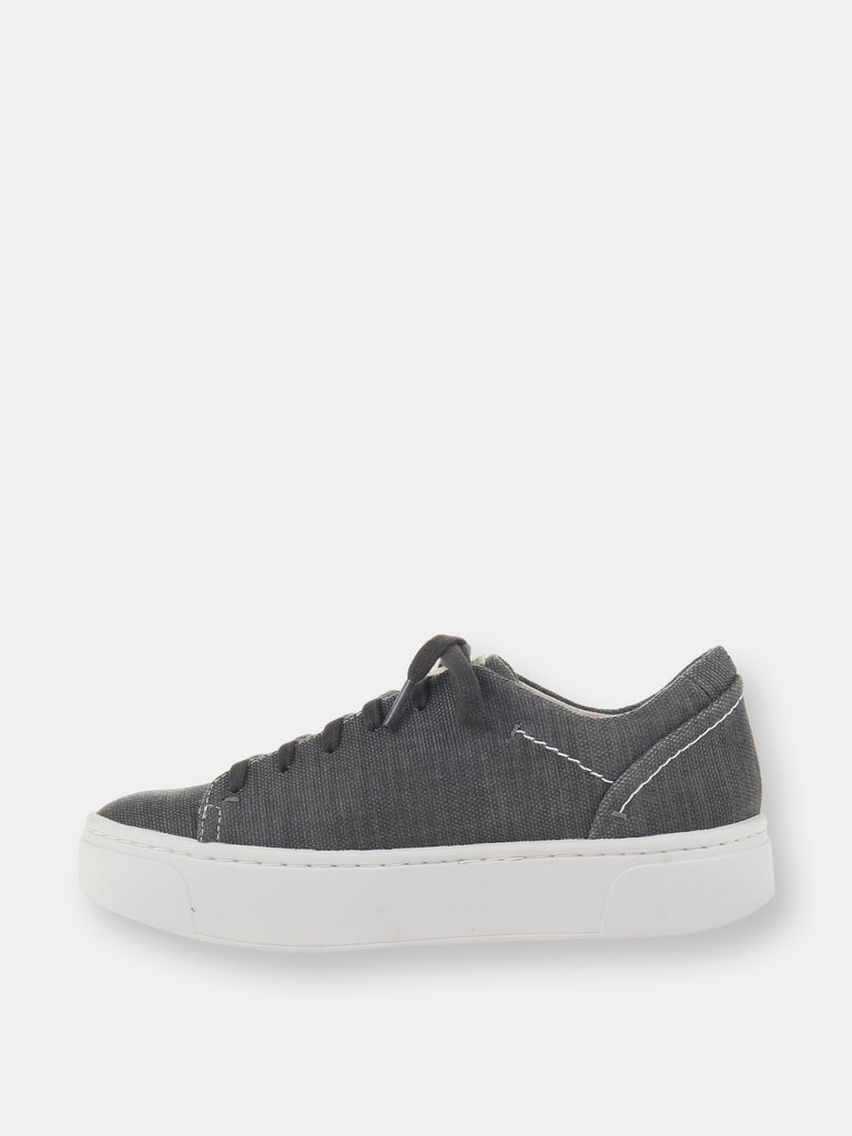 HELIO Platform Sneakers