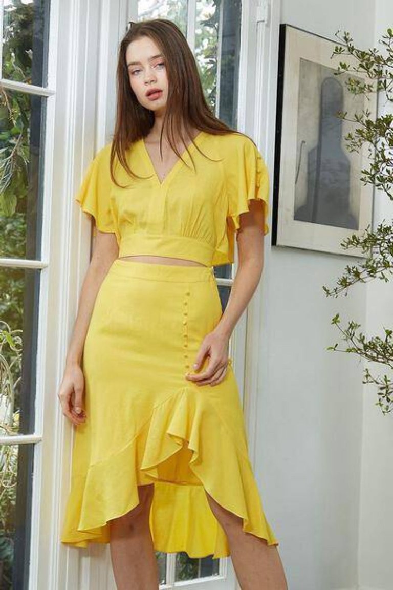 Tie Waist Cape Sleeve Cropped Blouse in Yellow