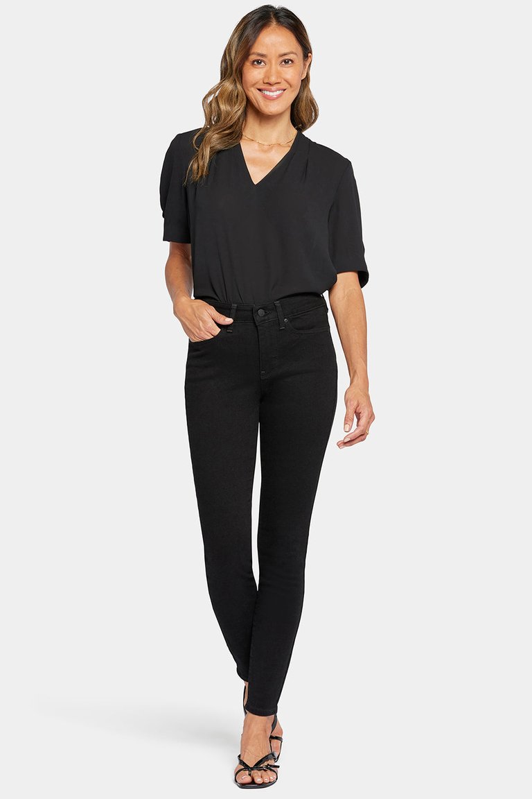 Ami Skinny Jeans In Petite - Black - Black