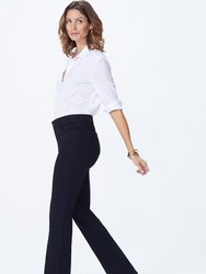 Marilyn Straight Jeans in Petite - Black