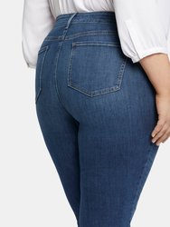 Marilyn Straight Jeans In Plus Size - Cooper