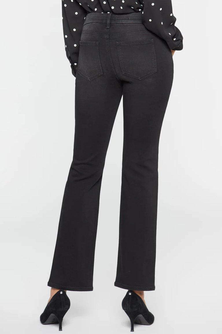 The Slimmer Marilyn Straight Jeans