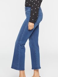 Waist-match™ Relaxed Flared Jeans In Petite - Rendezvous