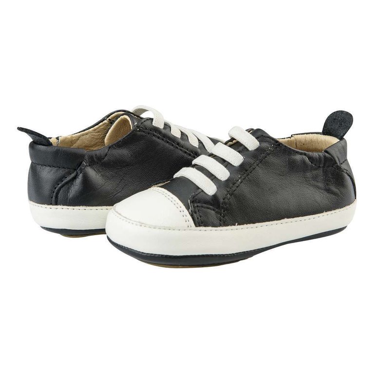 Black/White Eazy Tread Shoes - Black/White