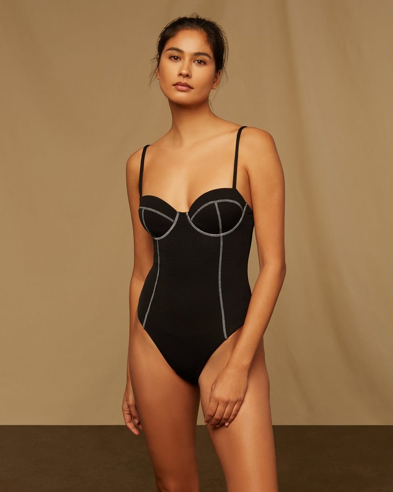 Valerie One Piece - Black