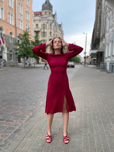 Onīrik Nina Dress / Scarlet Red Silk product