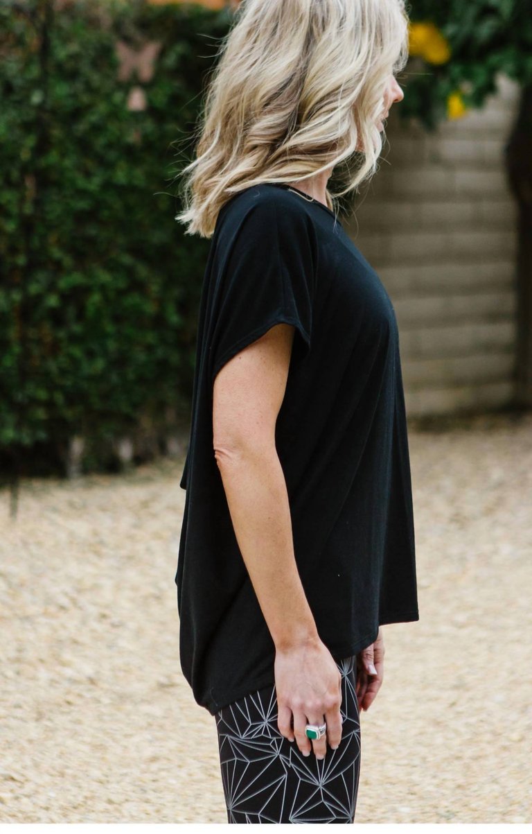 Drop-Back Top In Black