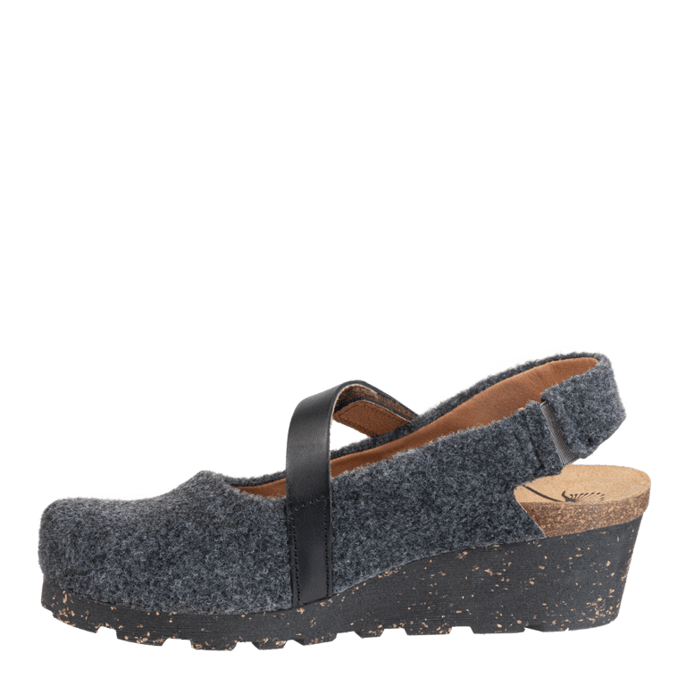 Prog Wedge Clogs