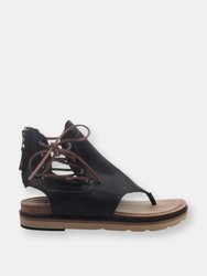 LOCATE Flat Sandals