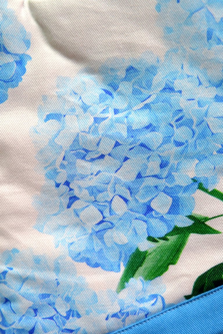 Hydrangea Oven Mitt