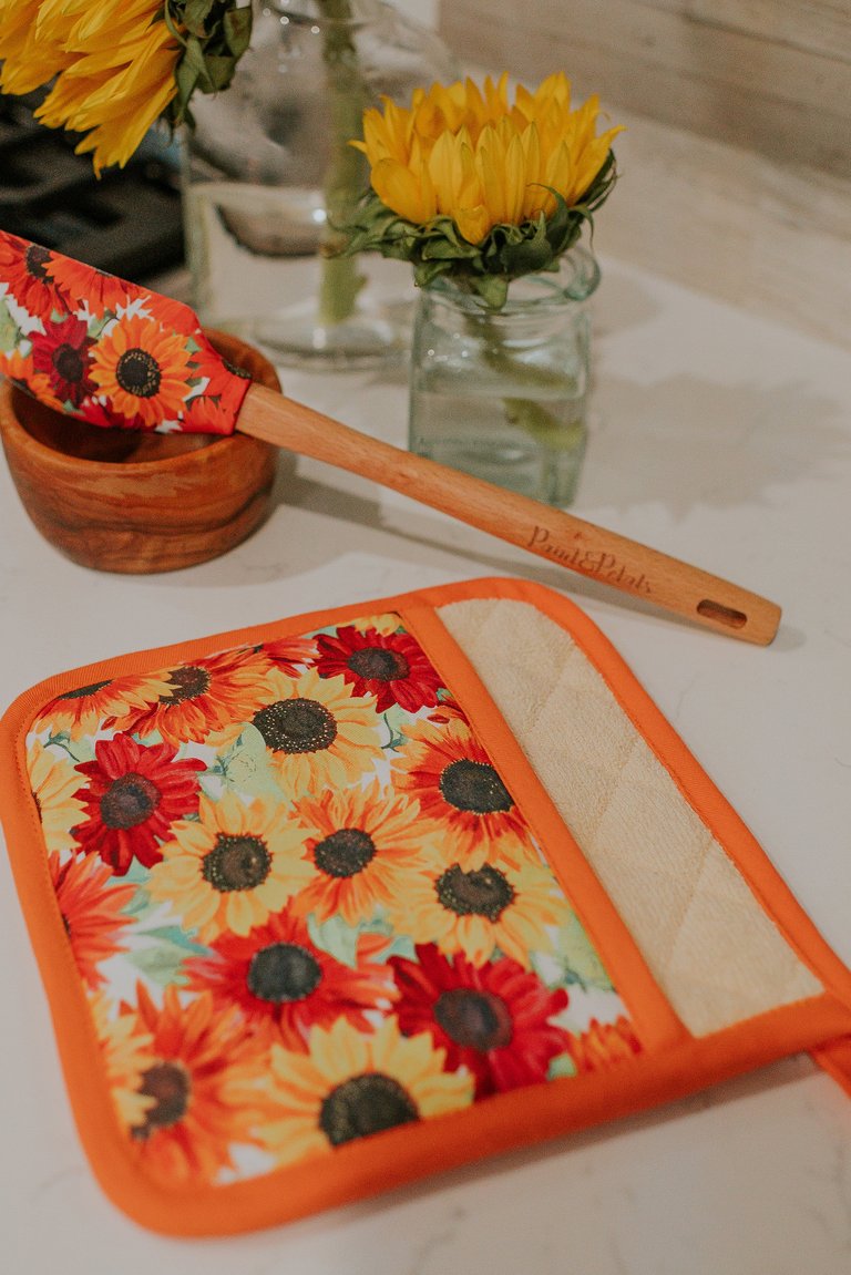 Sunflower Pot Holder - Orange