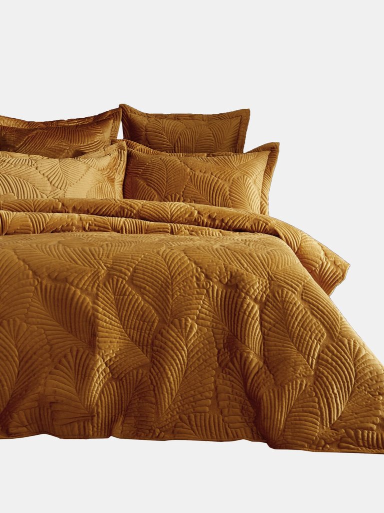 Paoletti Palmeria Velvet Quilted Duvet Set (Gold) (King) (UK - Superking) - Gold