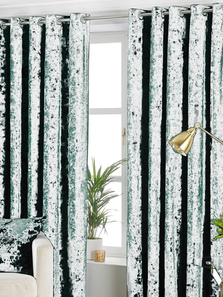 Paoletti Verona Crushed Velvet Eyelet Curtains (Emerald Green) (46in x 54in) (46in x 54in)