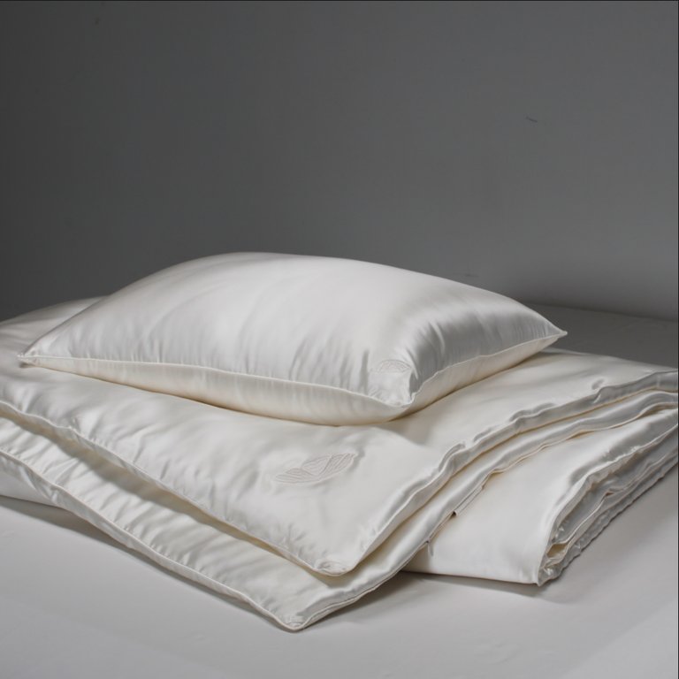 All Season Silk Shell Comforter