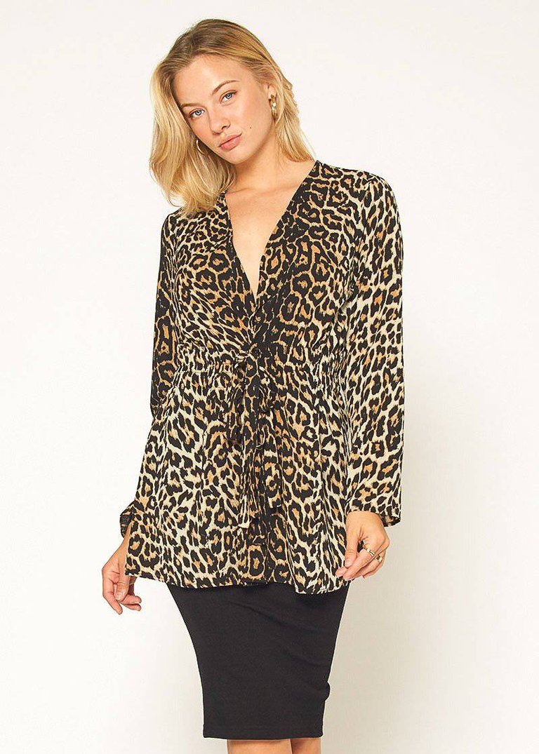 Women's Leopard Tie Front Top In Brown Ivy Leopard - Brown Ivy Leopard