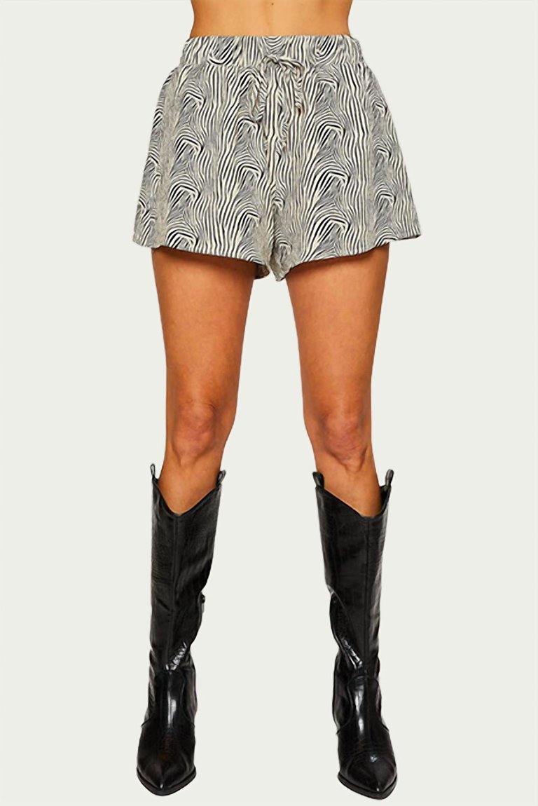 Zebra-Print Textured High-Waisted Shorts In Beige/Black - Beige/Black