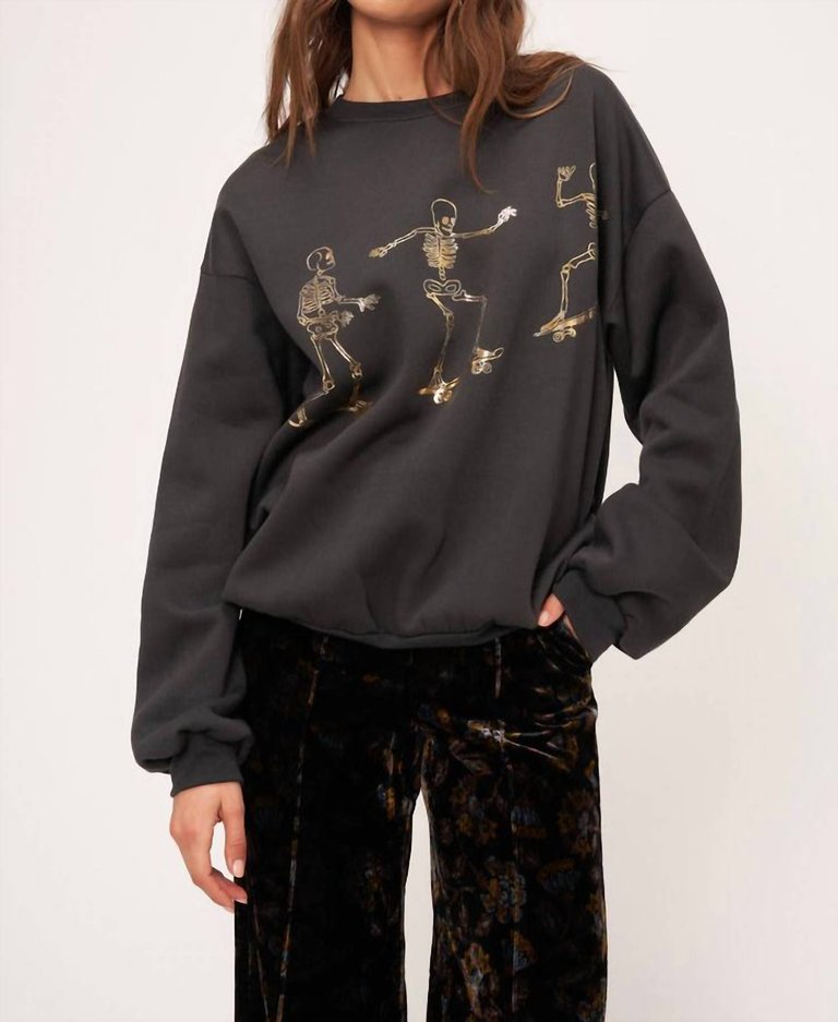 Graphic Skull Sweatshirt In Washed Black