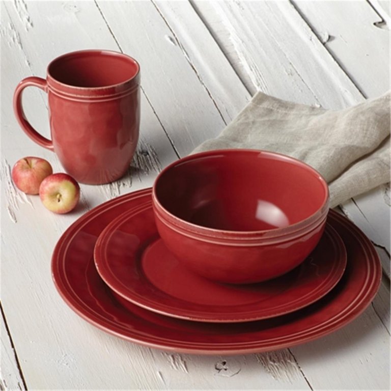 Cucina Dinnerware 16-Piece Stoneware Dinnerware Set - Cranberry Red