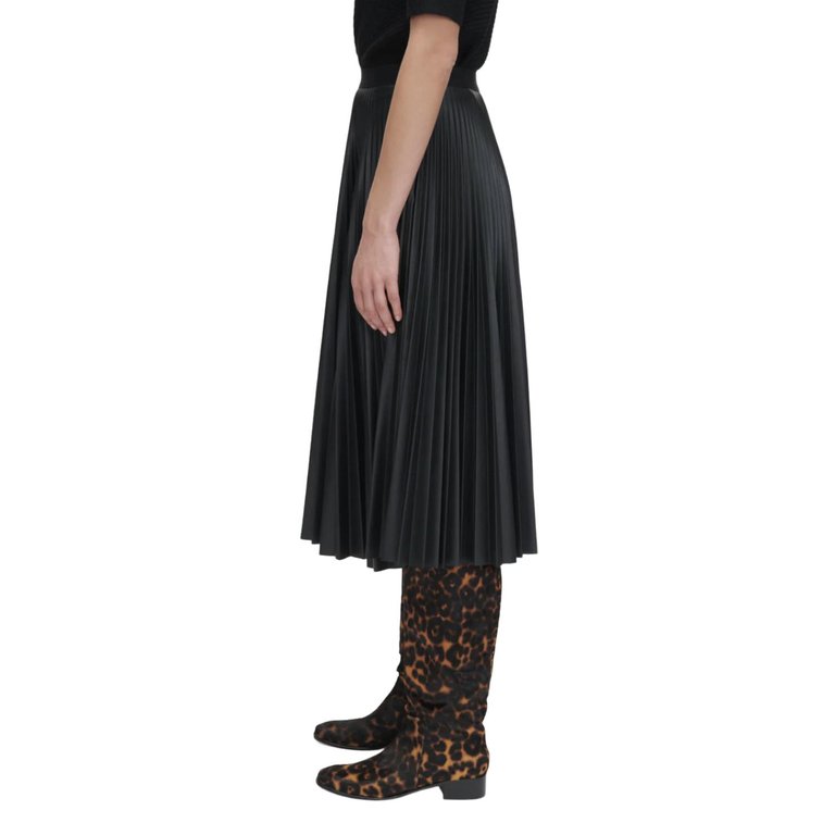 Larni Skirt In Black