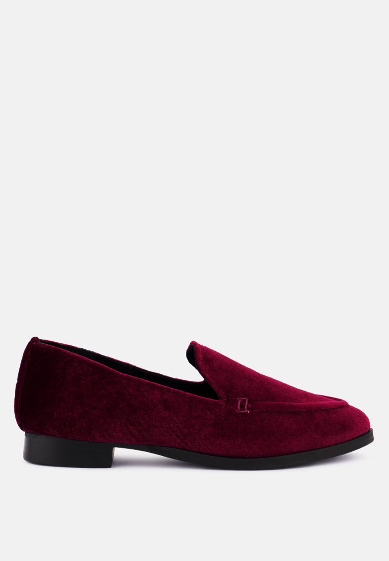 Luxe-lap Burgundy Velvet Handcrafted Loafers
