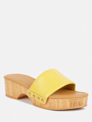 Minny Textured Heel Leather Slip On Sandals In Yellow - Yellow