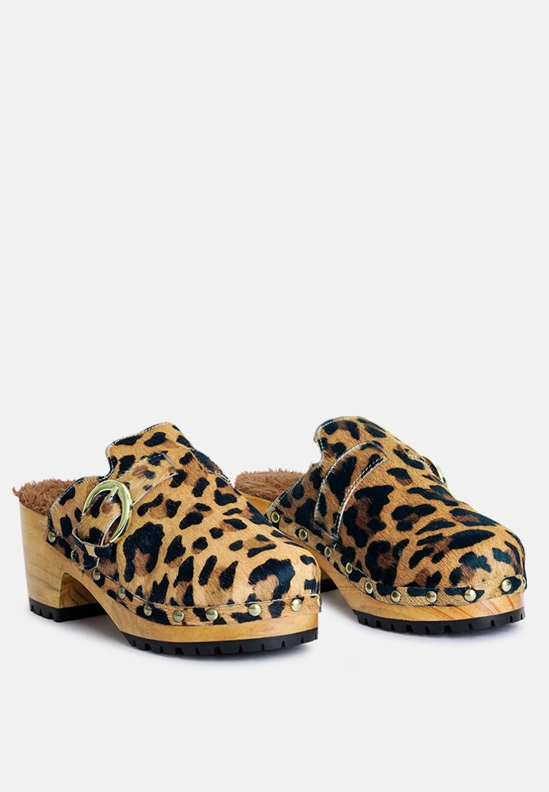 Prunus Leopard Buckled Suede Round Toe Mule Clogs - Leopard