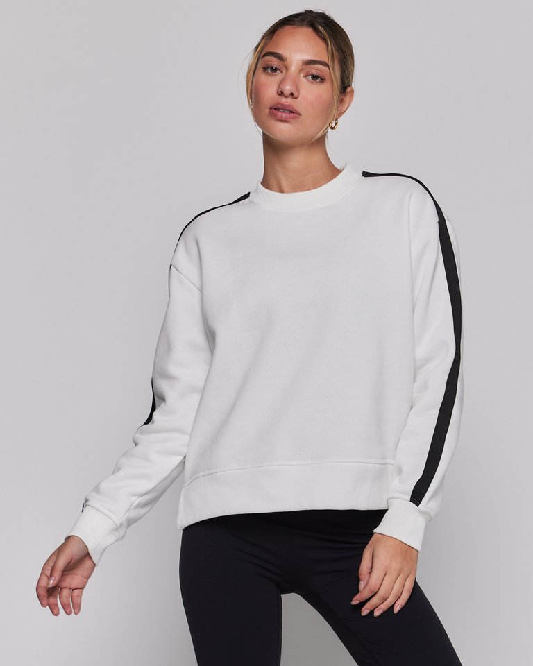 Sideline Fleece Sweatshirt - Brilliant White/Black