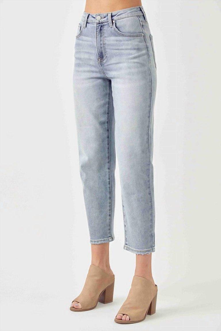 Mom Fit Jeans In Light Wash