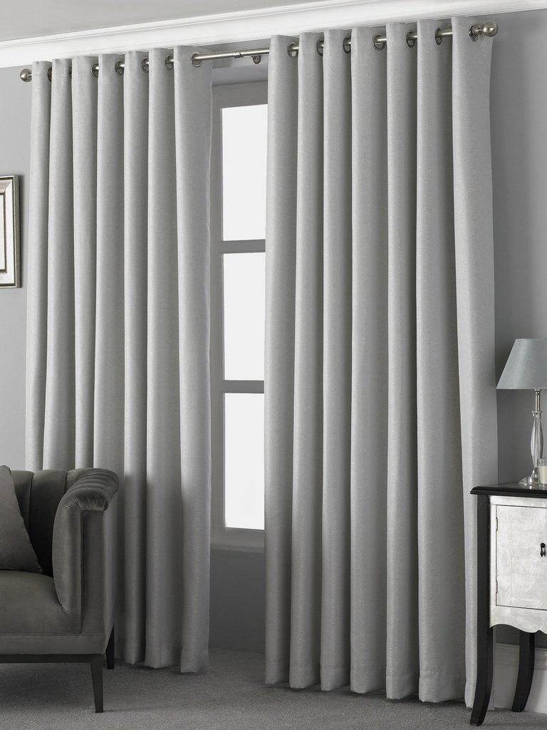 Riva Home Pendleton Ringtop Eyelet Curtains (Silver) (66 x 72in) (66 x 72in) - Silver