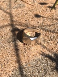 Arlo Signet Ring